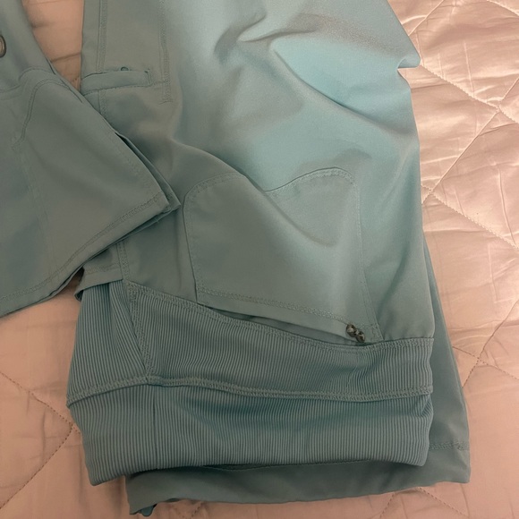 Cherokee Infinity Scrub Set - Picture 2 of 5